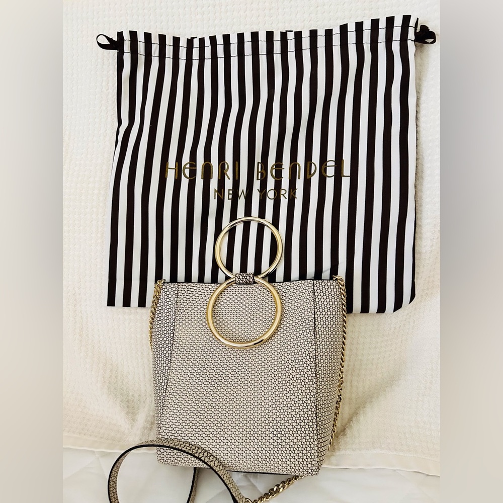 Henri Bendel tote (NEVER USED)